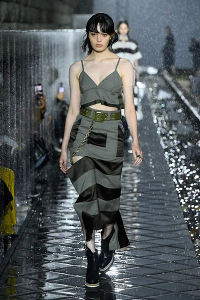 Look 11